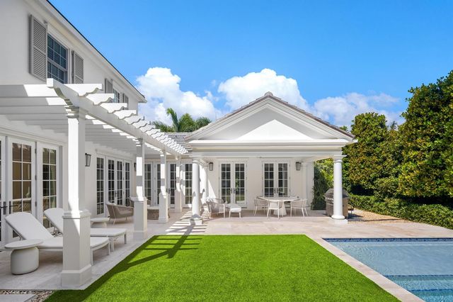211 Ocean Terrace, Palm Beach, FL 33480