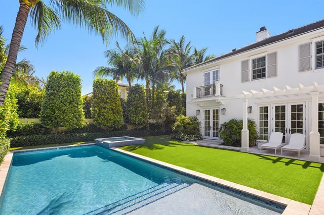 211 Ocean Terrace, Palm Beach, FL 33480