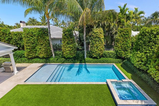 211 Ocean Terrace, Palm Beach, FL 33480