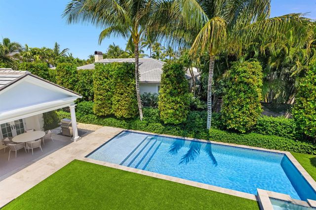 211 Ocean Terrace, Palm Beach, FL 33480