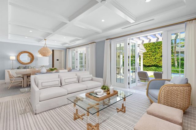211 Ocean Terrace, Palm Beach, FL 33480