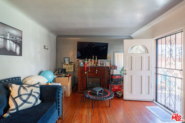 6631 El Selinda Avenue, Bell Gardens, CA 90201