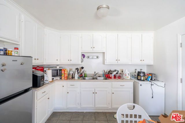 6631 El Selinda Avenue, Bell Gardens, CA 90201