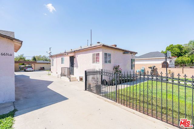 6631 El Selinda Avenue, Bell Gardens, CA 90201