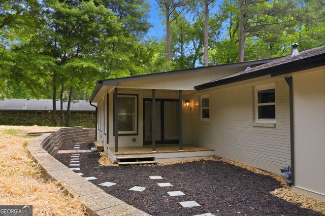 4200 Pinetree Drive, Powder Springs, GA 30127