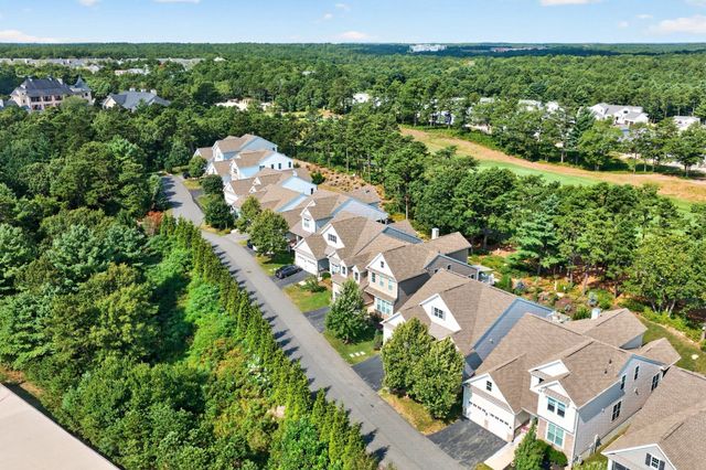 30 Briarwood, Plymouth, MA 02360