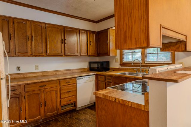 4105 Vann Drive, Lumberton, NC 28358