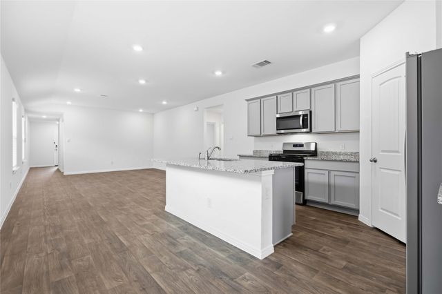 727 Gladiola LOOP, Kyle, TX 78640