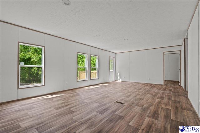 4043 Lake Swamp Rd, Timmonsville, SC 29161