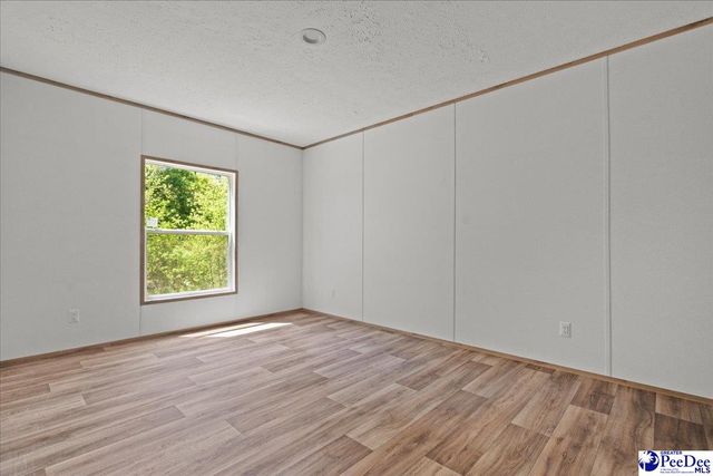 4043 Lake Swamp Rd, Timmonsville, SC 29161