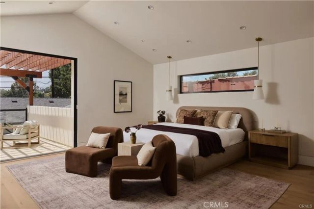 3076 Glenhurst Avenue, Los Angeles, CA 90039