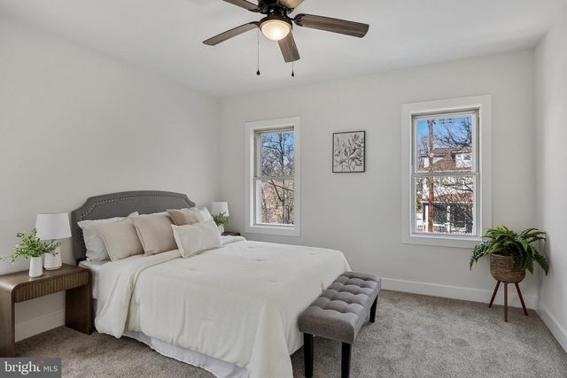 16 W GREENWOOD AVE, Oaklyn, NJ 08107