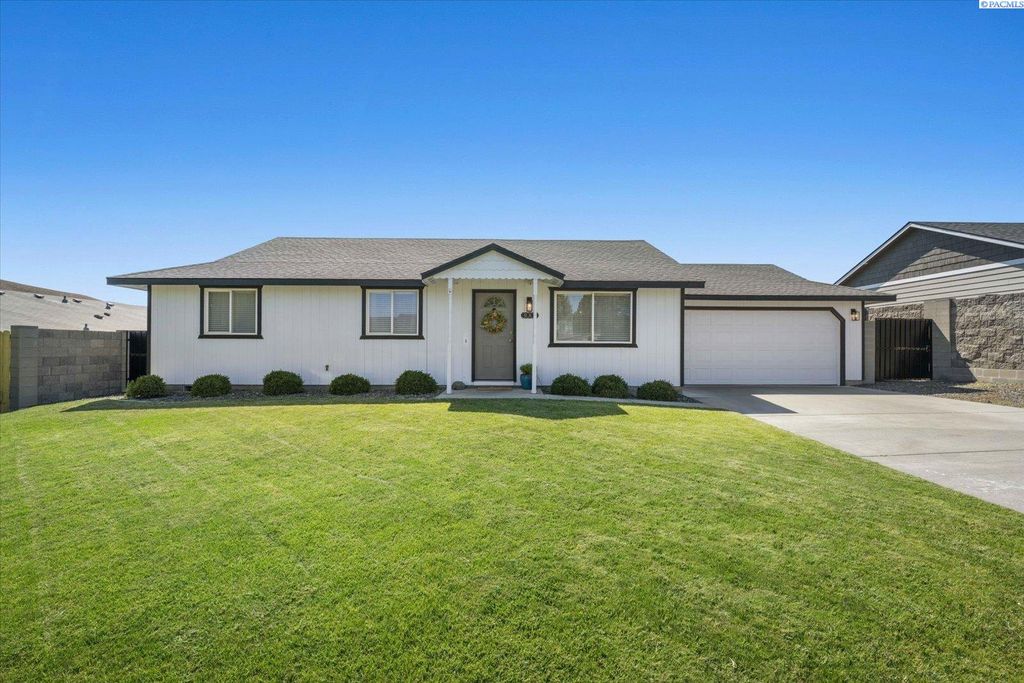3007 Rose St, West Richland, WA 99353