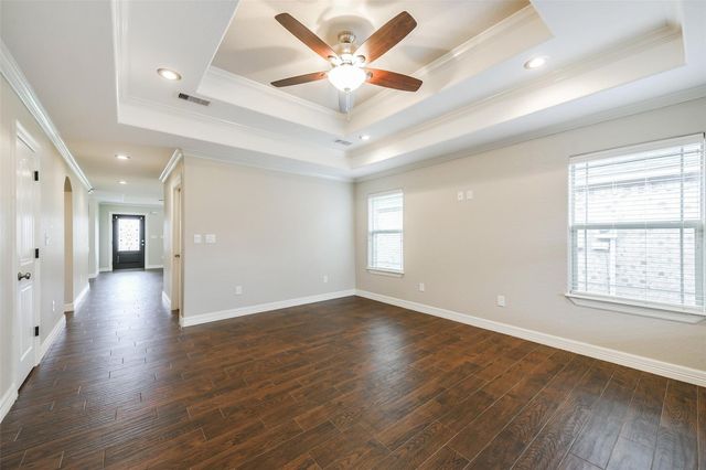 115 Silverbell Circle, Lake Jackson, TX 77566