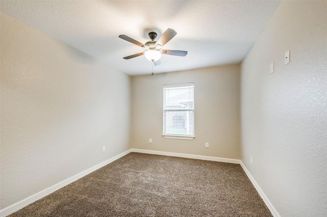 115 Silverbell Circle, Lake Jackson, TX 77566