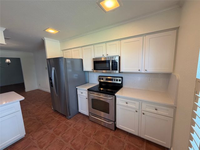 9229 Highedge Circle, Dallas, TX 75238