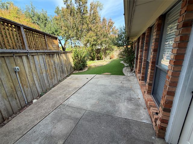 9229 Highedge Circle, Dallas, TX 75238