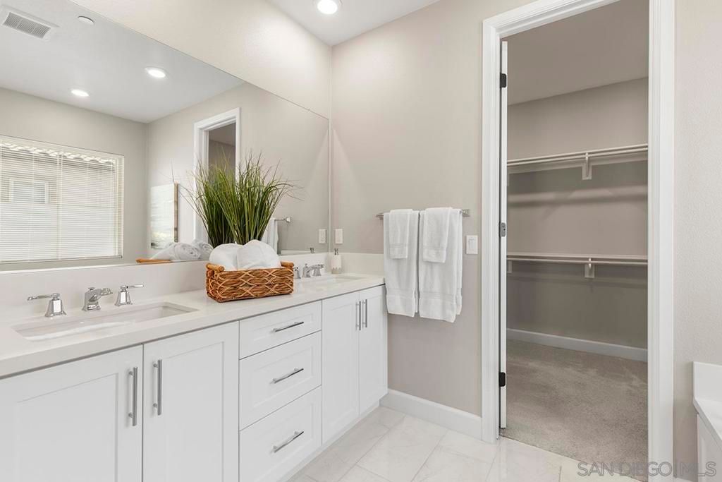 Image 19 of property listing at 10836 Everly Way, San Diego, CA 92129
