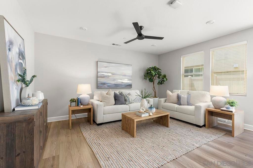 Image 4 of property listing at 10836 Everly Way, San Diego, CA 92129