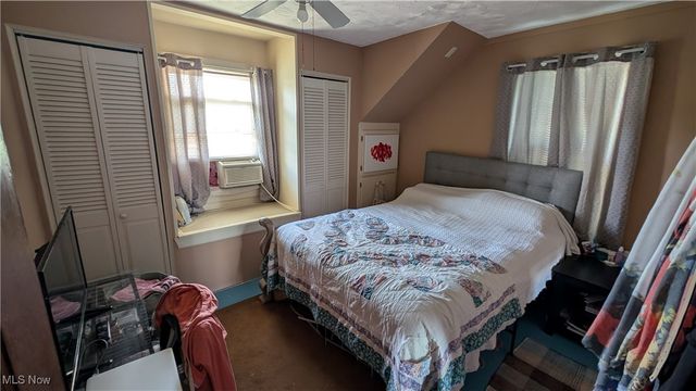 1354 Andrews Avenue, Lakewood, OH 44107