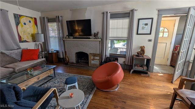 1354 Andrews Avenue, Lakewood, OH 44107