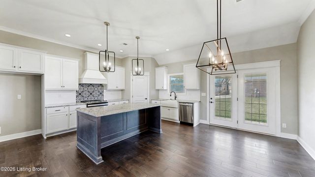 6408 Lovers Farm Trace, Louisville, KY 40291