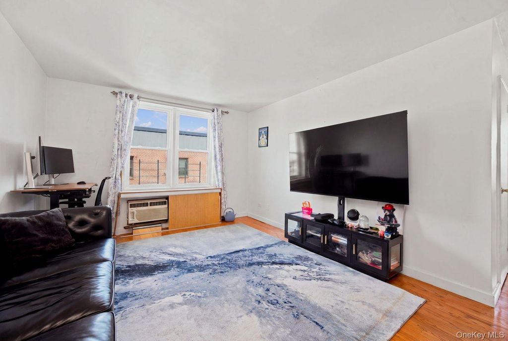 50-22 40th Street 6H, Sunnyside, NY 11104 — photo 4