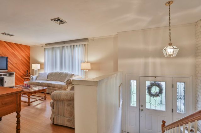 413 South Baboosic Lake Road, Merrimack, NH 03054