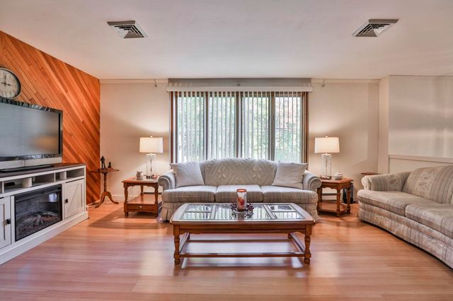 413 South Baboosic Lake Road, Merrimack, NH 03054
