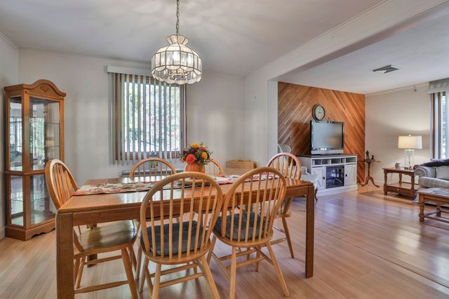 413 South Baboosic Lake Road, Merrimack, NH 03054