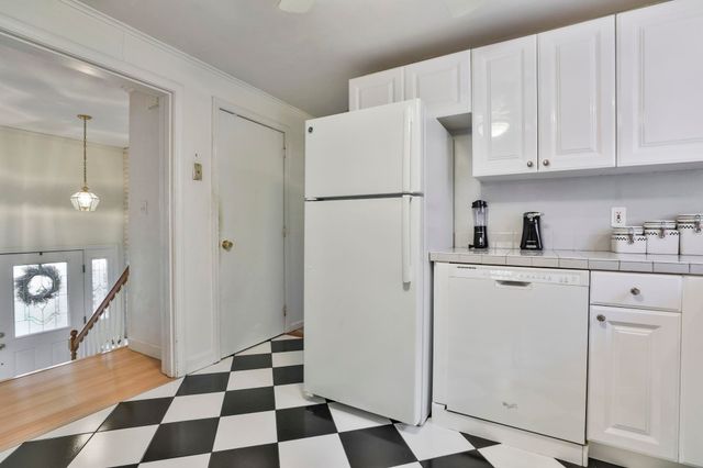 413 South Baboosic Lake Road, Merrimack, NH 03054