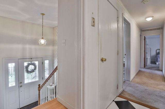 413 South Baboosic Lake Road, Merrimack, NH 03054