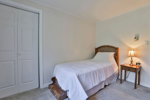 413 South Baboosic Lake Road, Merrimack, NH 03054