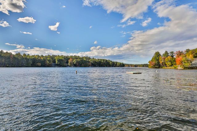 413 South Baboosic Lake Road, Merrimack, NH 03054