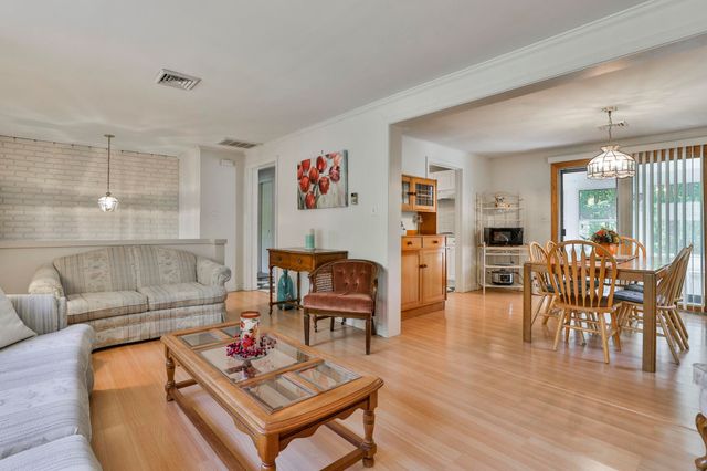 413 South Baboosic Lake Road, Merrimack, NH 03054