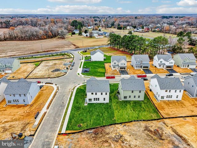 11790 WALES DR, Fredericksburg, VA 22407