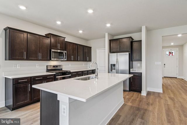 11790 WALES DR, Fredericksburg, VA 22407