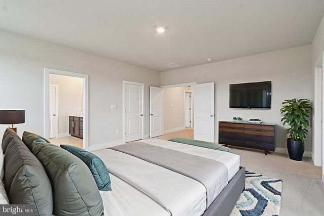 11790 WALES DR, Fredericksburg, VA 22407