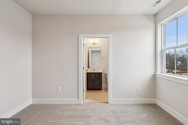 11790 WALES DR, Fredericksburg, VA 22407