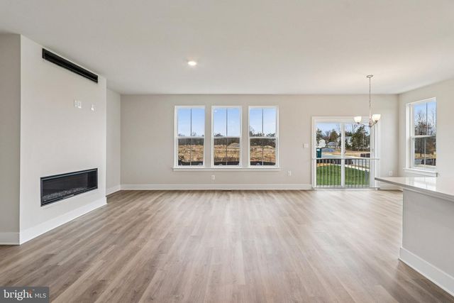 11790 WALES DR, Fredericksburg, VA 22407