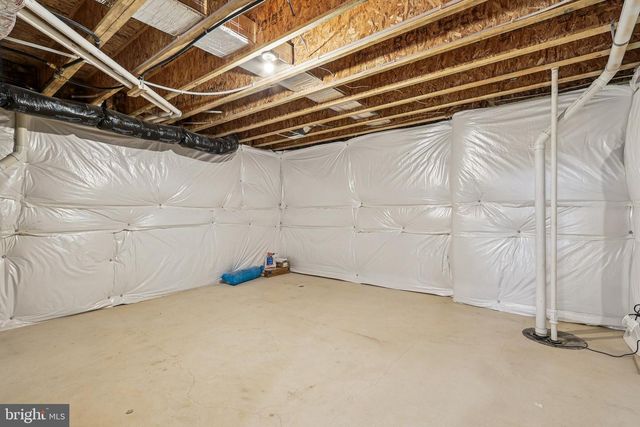 11790 WALES DR, Fredericksburg, VA 22407