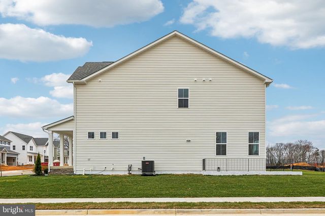 11790 WALES DR, Fredericksburg, VA 22407