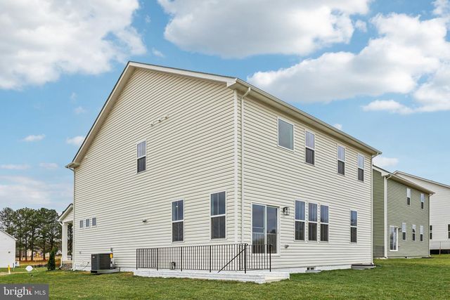 11790 WALES DR, Fredericksburg, VA 22407