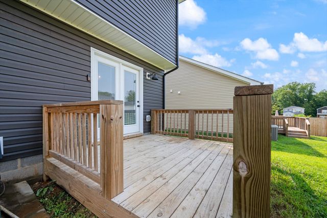 216 Quarry Overlook Way, Clarksville, TN 37043