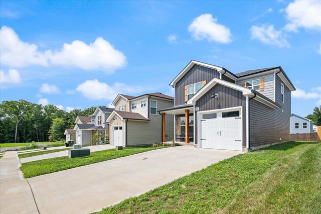 216 Quarry Overlook Way, Clarksville, TN 37043