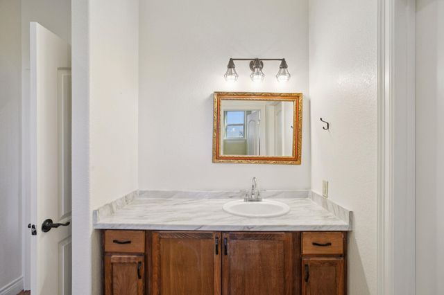 4401 Hilliard RD, San Marcos, TX 78666