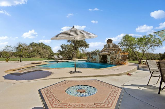 4401 Hilliard RD, San Marcos, TX 78666