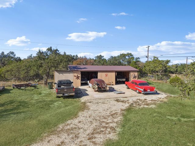 4401 Hilliard RD, San Marcos, TX 78666