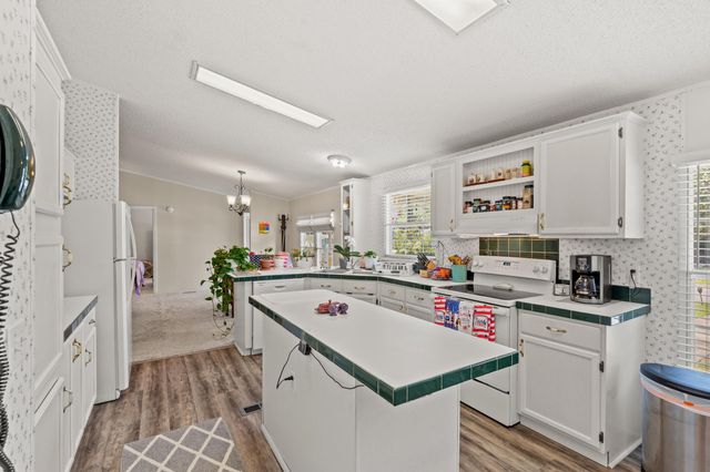 527 Grapevine St., Myrtle Beach, SC 29579