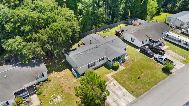 527 Grapevine St., Myrtle Beach, SC 29579
